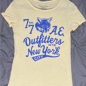 American Eagle Outfitters butter yellow Tee Y2K vintage